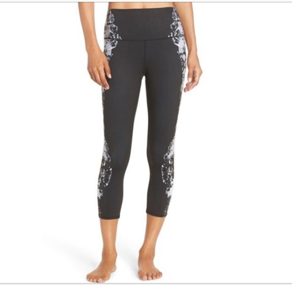 NEW • Alo Yoga • Airbrush High Waist Capris Krysta